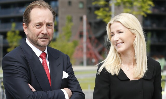 image: Røkkes kone gir tilbake gaver verdt 150 mill.